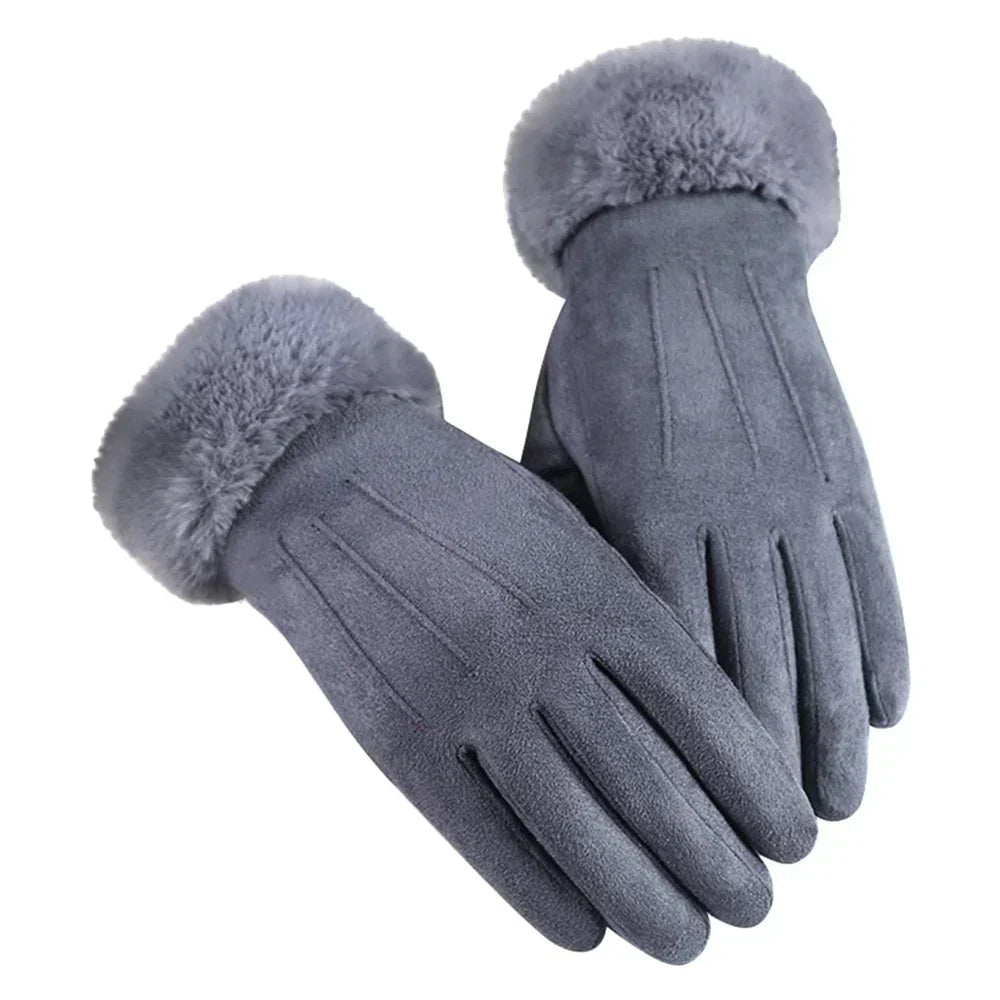 Chic and elegant leather gloves