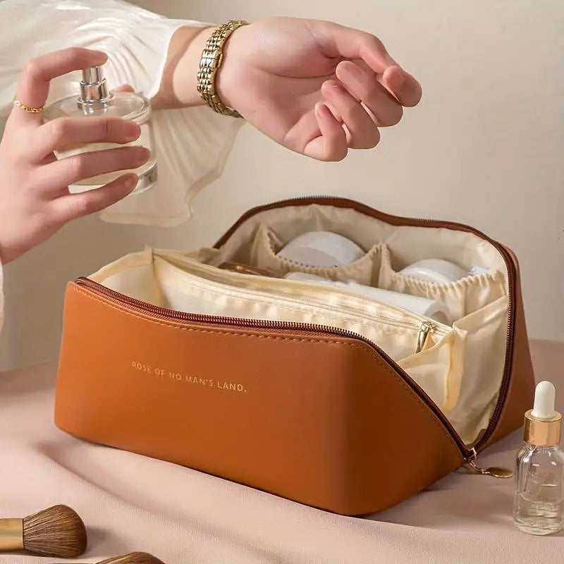 Large Capacity Cosmetic Travel Box