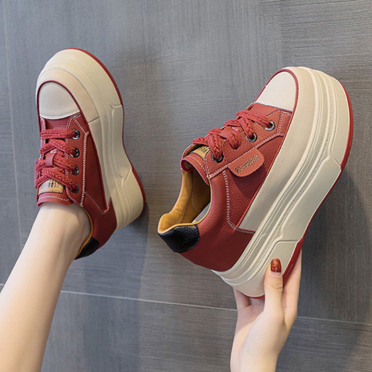 9 cm Platform Elevator Shoes for Modern Women
